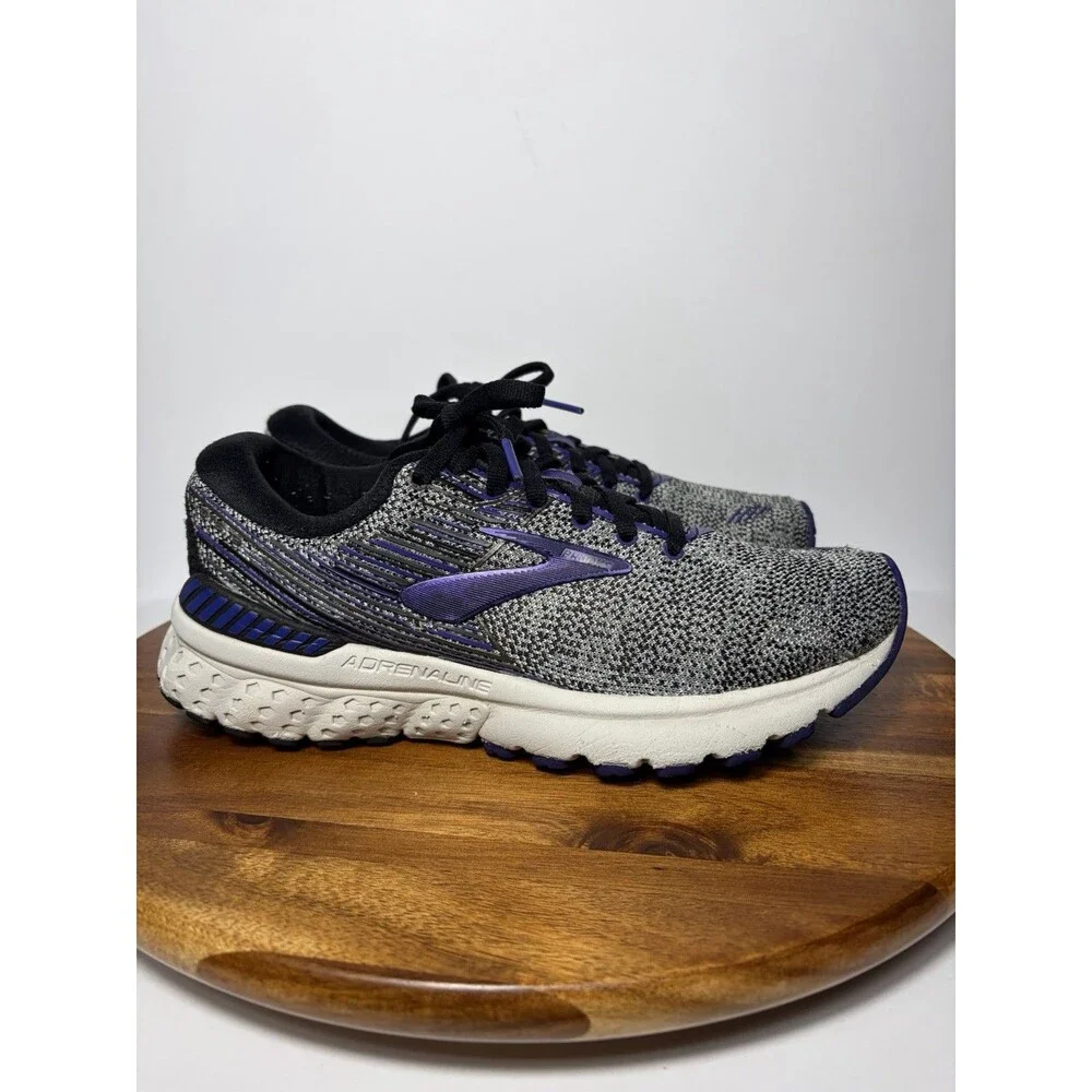 Brooks Womens Adrenaline GTS 19 1202841B028 Gray Running Shoes Sneakers Size 6
